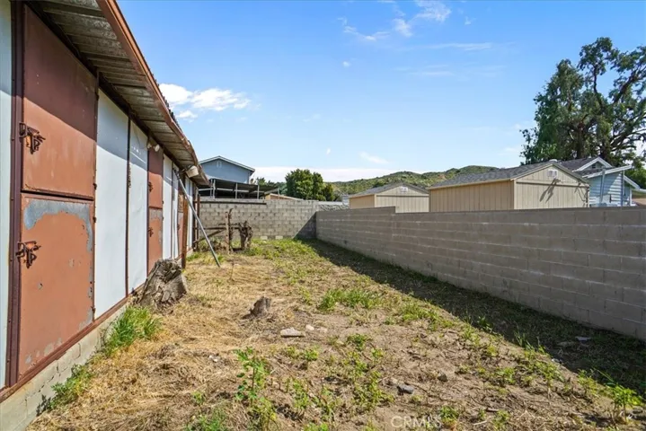 10436 La Tuna Canyon Road, Sun Valley, California 91352