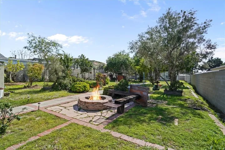 10436 La Tuna Canyon Road, Sun Valley, California 91352