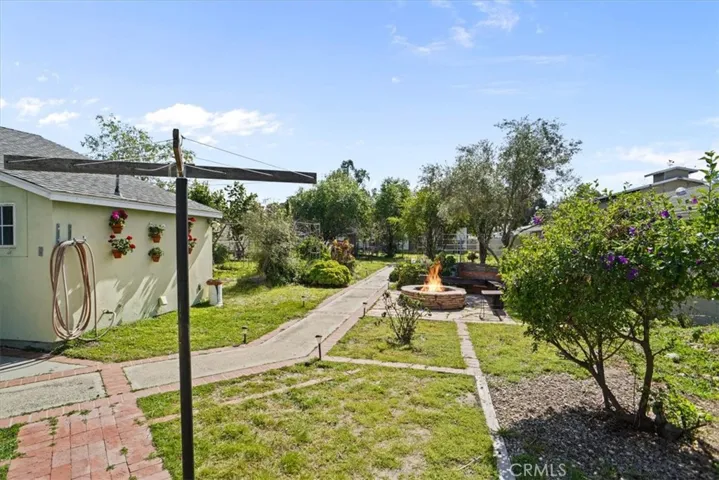 10436 La Tuna Canyon Road, Sun Valley, California 91352