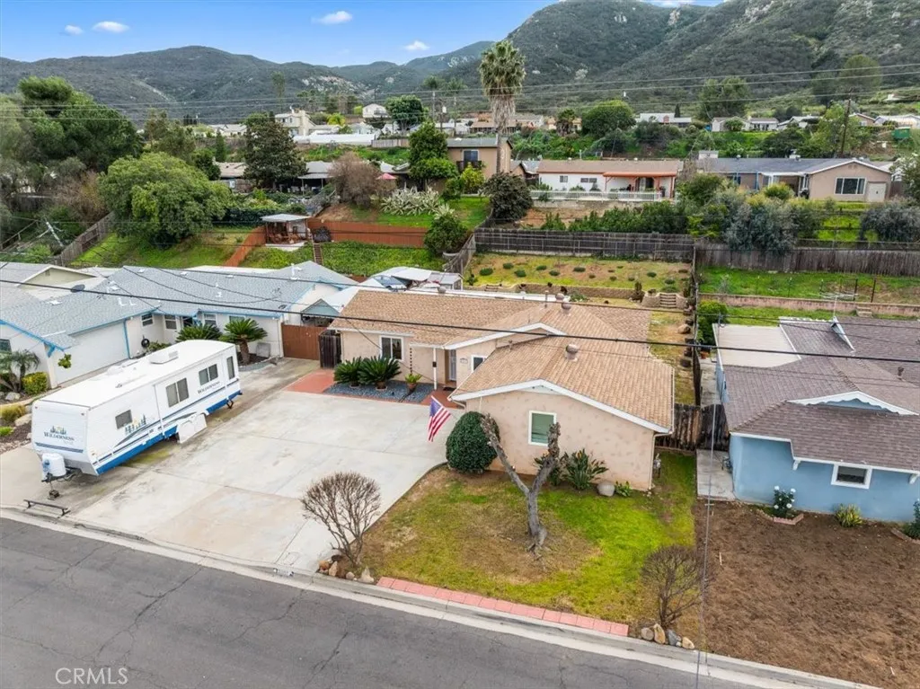 8001 Linen Drive, Santee, California 92071 home-pic-33