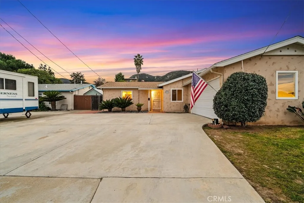8001 Linen Drive, Santee, California 92071 home-pic-22