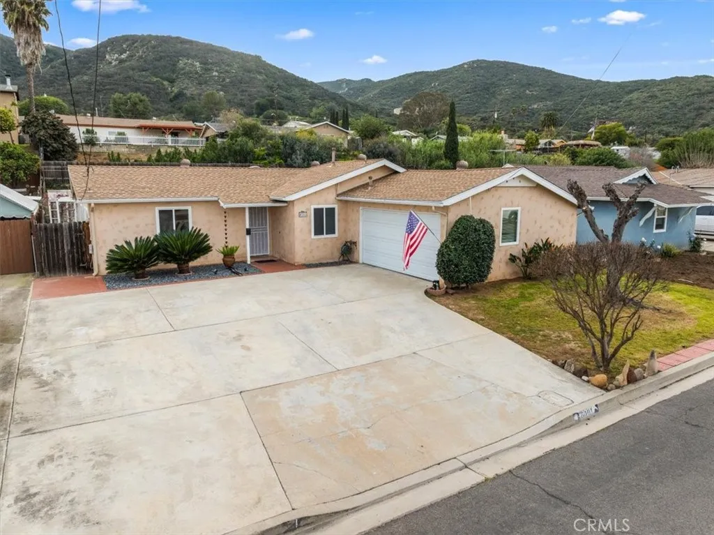 8001 Linen Drive, Santee, California 92071 home-pic-31