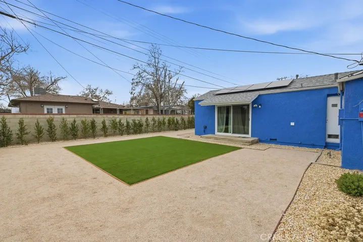 1346 W Ivyton Street, Lancaster, California 93534