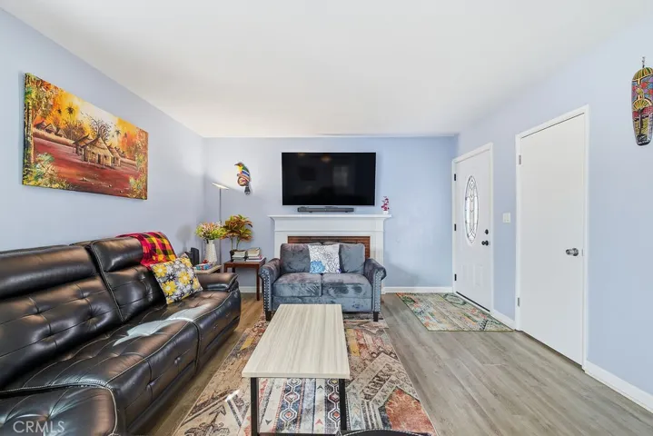 1346 W Ivyton Street, Lancaster, California 93534
