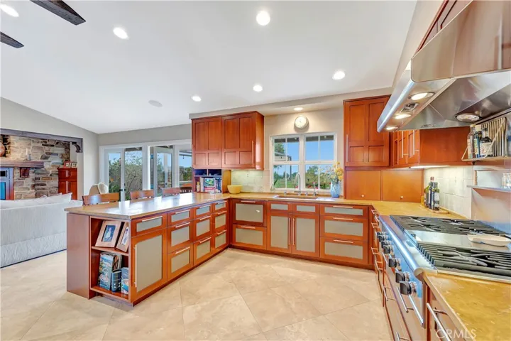 21701 Montbury, Lake Forest, California 92630