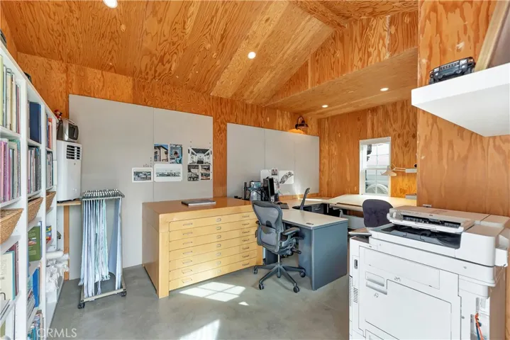 21701 Montbury, Lake Forest, California 92630