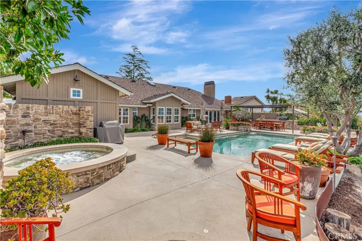 21701 Montbury, Lake Forest, California 92630