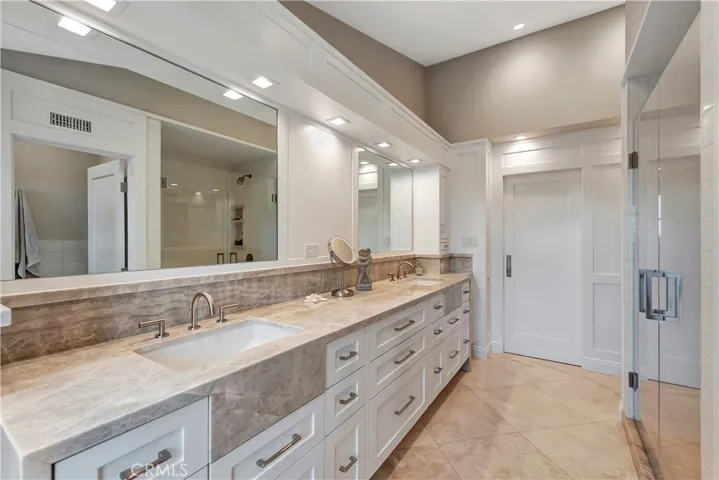 21701 Montbury, Lake Forest, California 92630