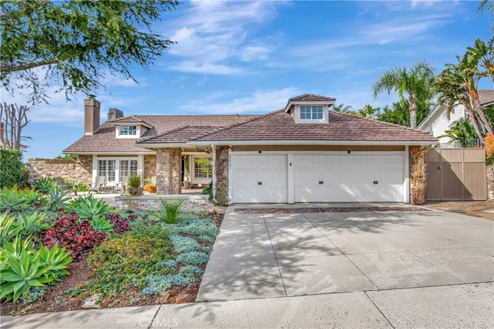 21701 Montbury, Lake Forest, California 92630