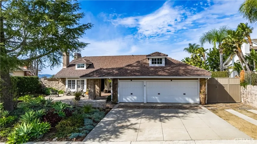21701 Montbury, Lake Forest, California 92630