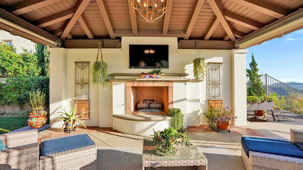 13 Calle Viviana, San Clemente, California 92673 home-pic-4