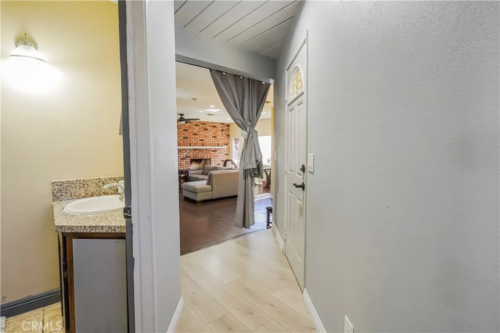 1223 W 27th, San Bernardino, California 92405 home-pic-30