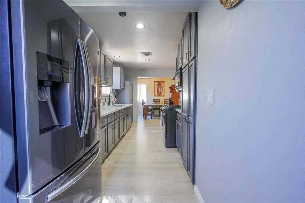 1223 W 27th, San Bernardino, California 92405 home-pic-29