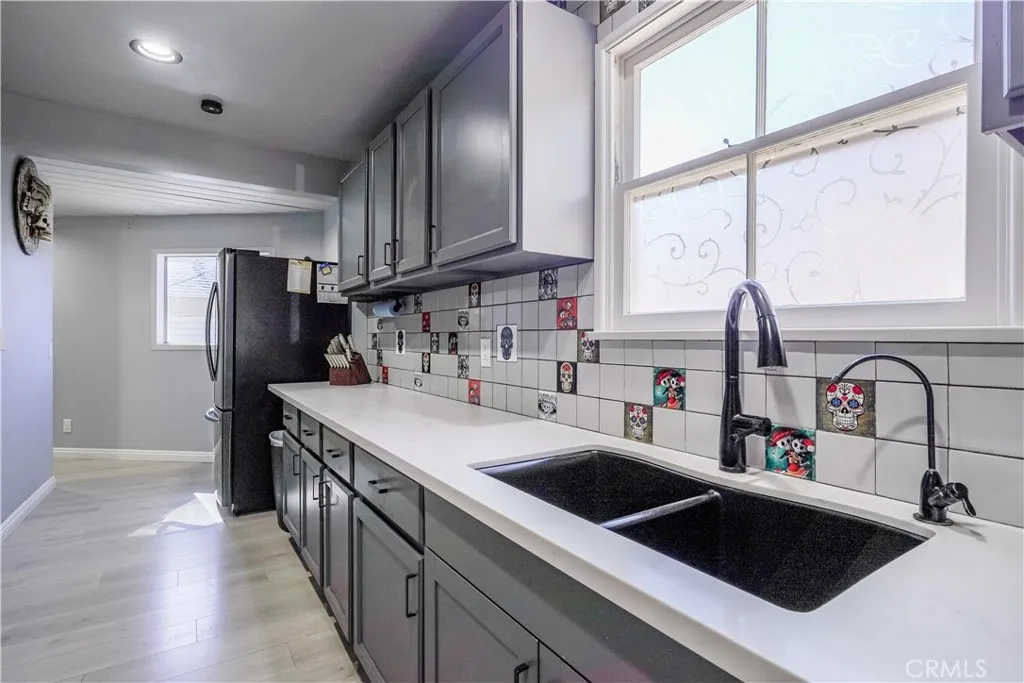 1223 W 27th, San Bernardino, California 92405 home-pic-17