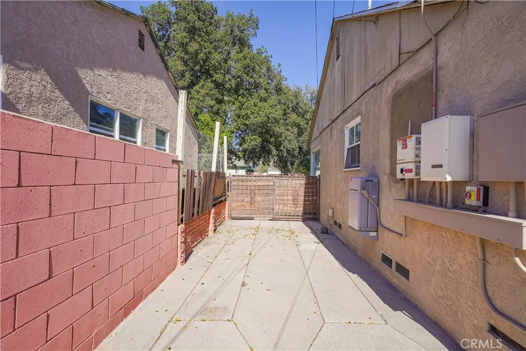 1223 W 27th, San Bernardino, California 92405 home-pic-37