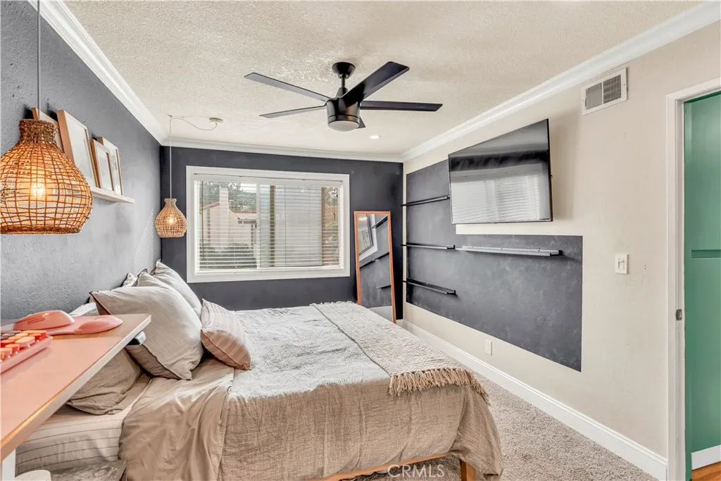 230 S Plaza De Domingos, Anaheim Hills, California 92807 home-pic-15