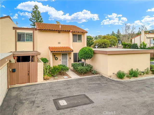230 S Plaza De Domingos, Anaheim Hills, California 92807