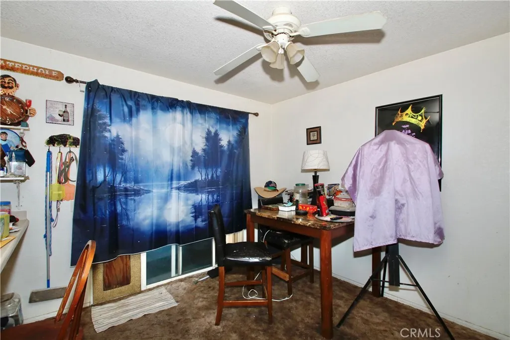 7536 Victoria, Yucca Valley, California 92284 home-pic-7