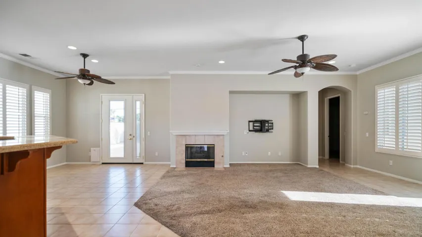 49142 Barrymore Interior-47