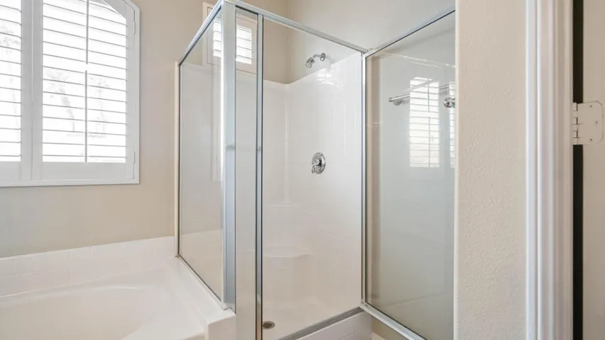 49142 Barrymore Interior-19