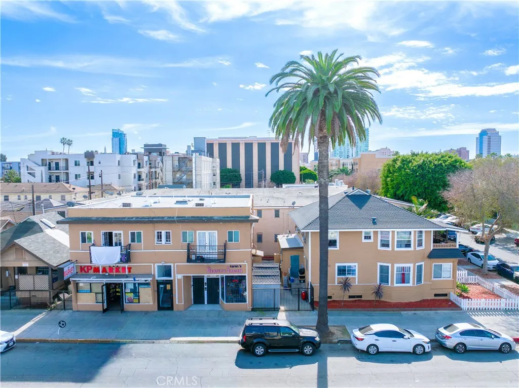 406 E 7th, Long Beach, California 90813 home-pic-12