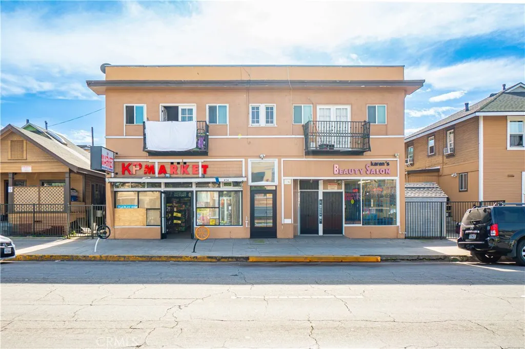 406 E 7th, Long Beach, California 90813 home-pic-8