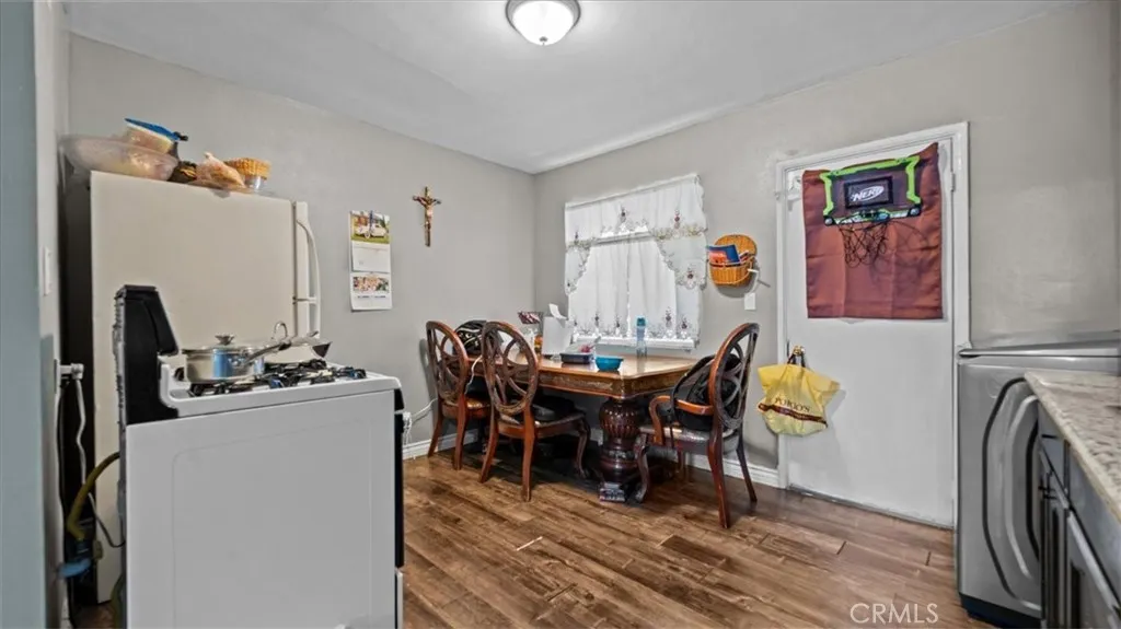 10718 Owens Way, El Monte, California 91733 home-pic-24