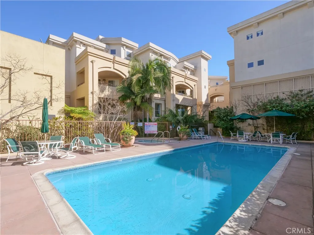 1281 Cabrillo Avenue 303, Torrance, California 90501 home-pic-22