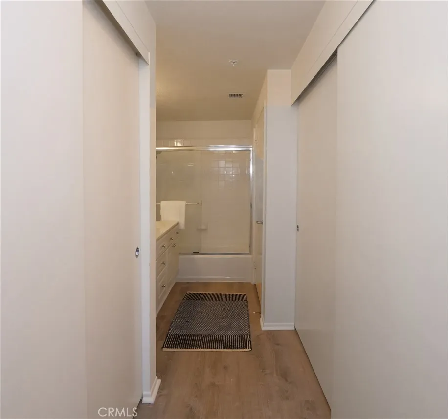 1281 Cabrillo Avenue 303, Torrance, California 90501 home-pic-13