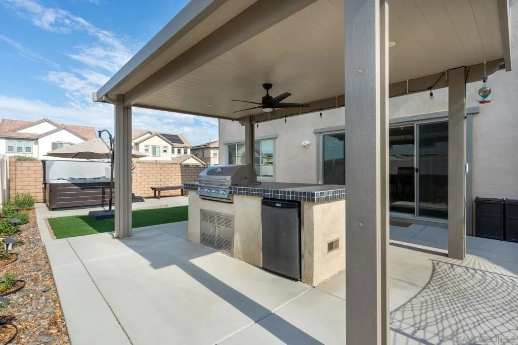 32005 Radiant Dr, Temecula, California 92591 home-pic-26