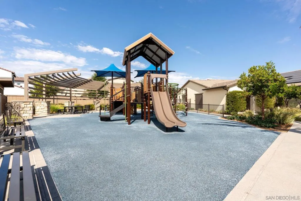 32005 Radiant Dr, Temecula, California 92591 home-pic-41