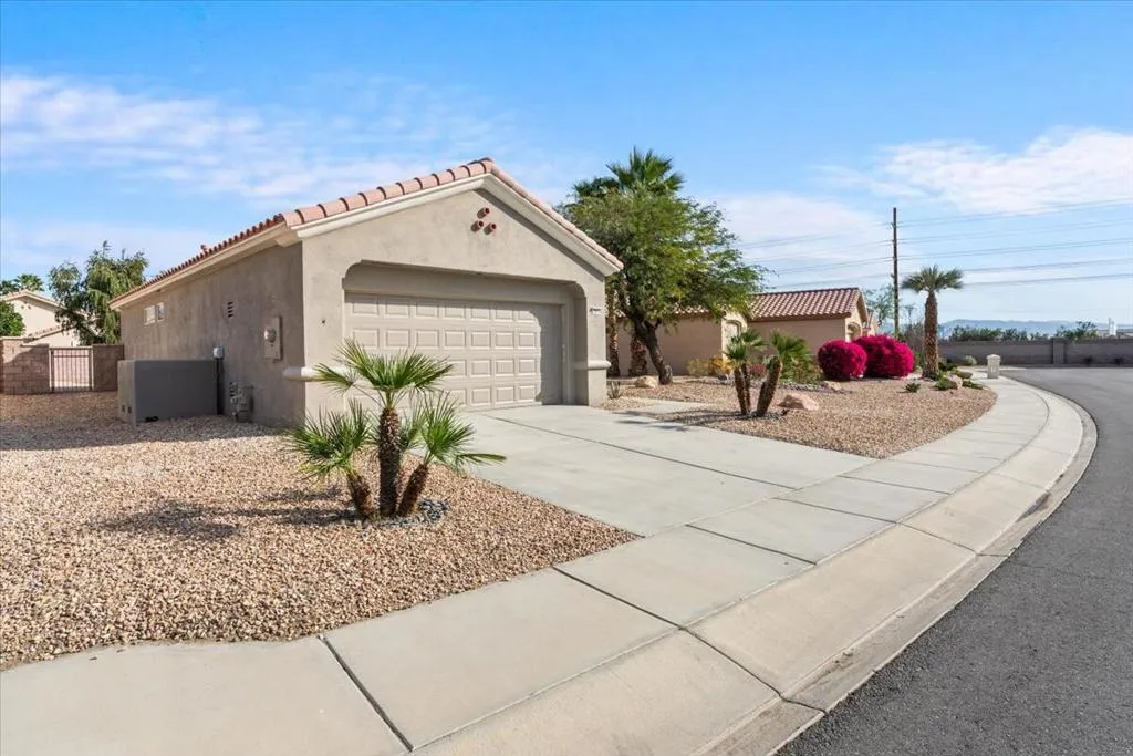 78970 Nectarine, Palm Desert, California 92211 home-pic-24