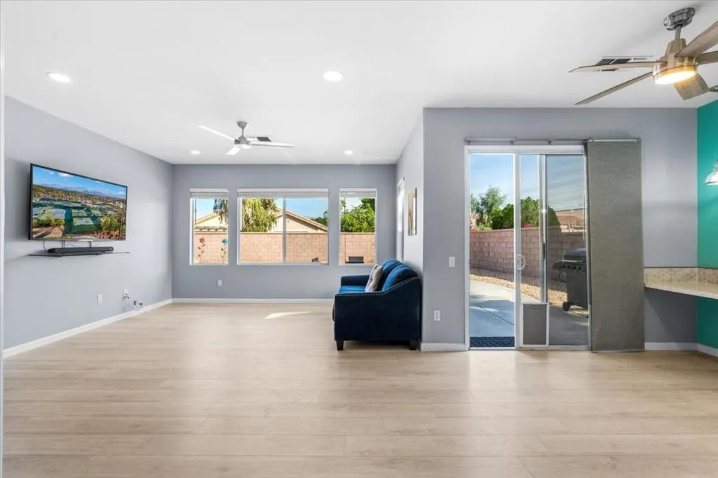 78970 Nectarine, Palm Desert, California 92211 home-pic-3