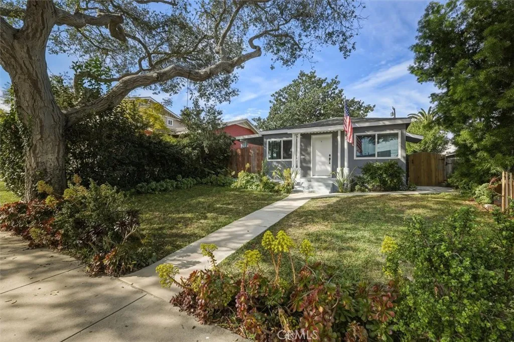 807 Cota, Torrance, California 90501 home-pic-1