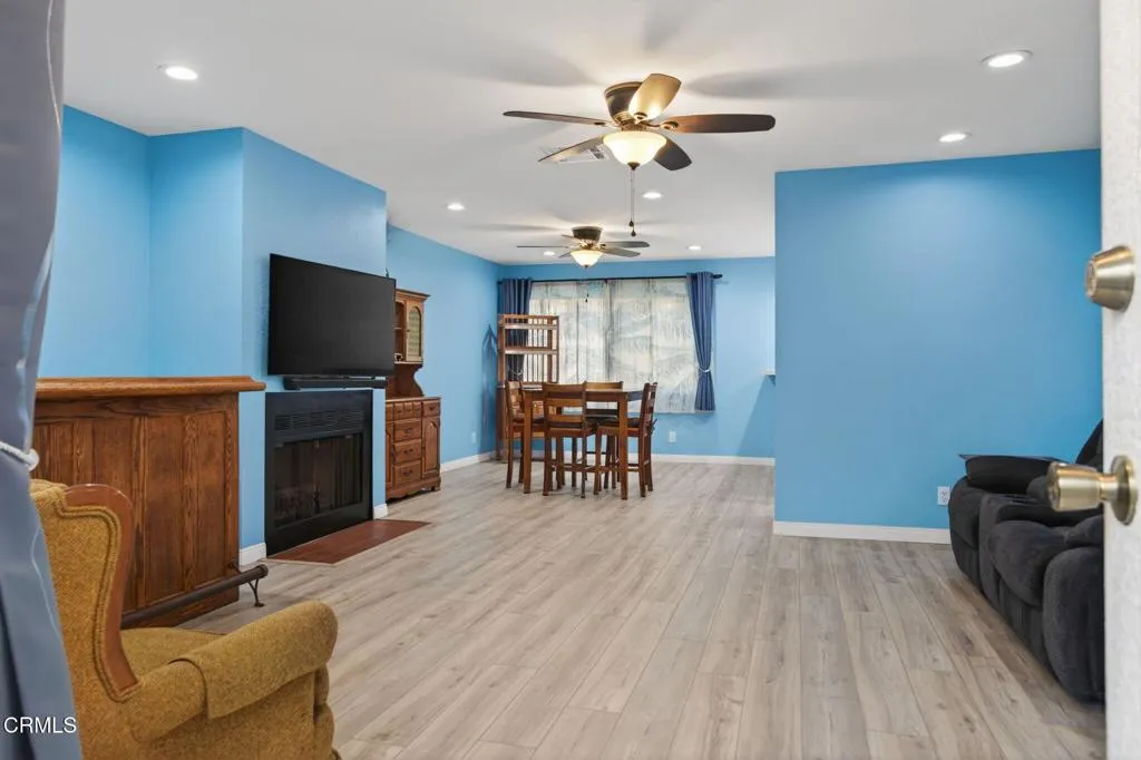 699 County Square Drive 2, Ventura, California 93003 home-pic-5