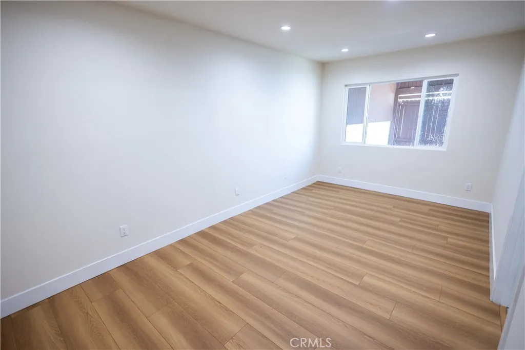 7710 S Halldale Avenue, Los Angeles, California 90047 home-pic-24