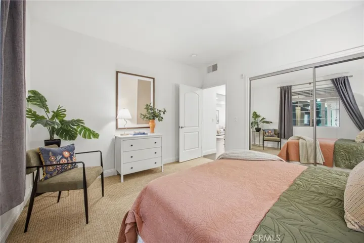 4805 Bellflower, North Hollywood, California 91601