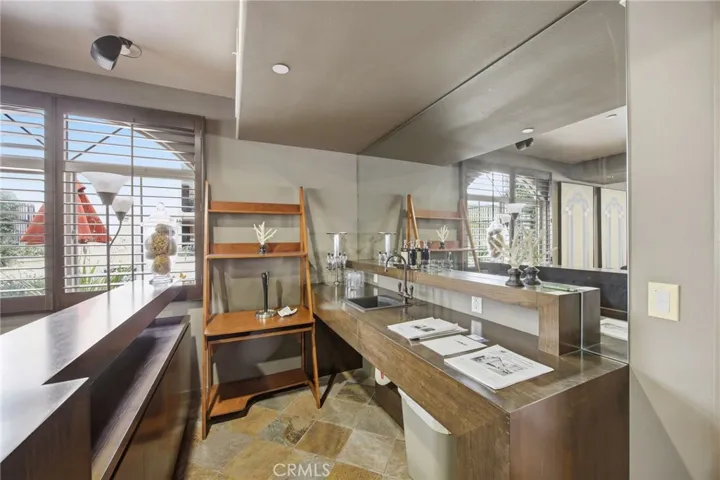 4805 Bellflower, North Hollywood, California 91601