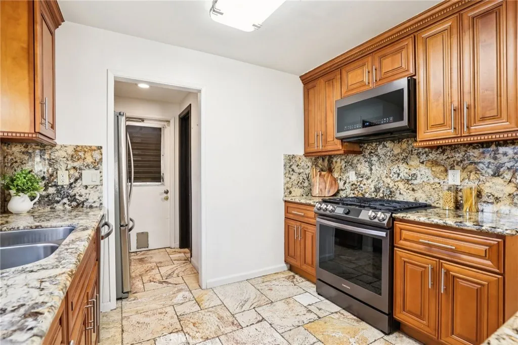 502 S Mancos Avenue, Anaheim, California 92806 home-pic-7