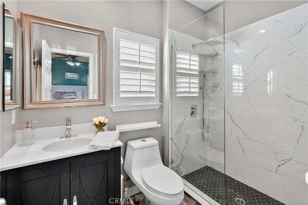 27038 Edgewater Lane, Valencia, California 91355 home-pic-46