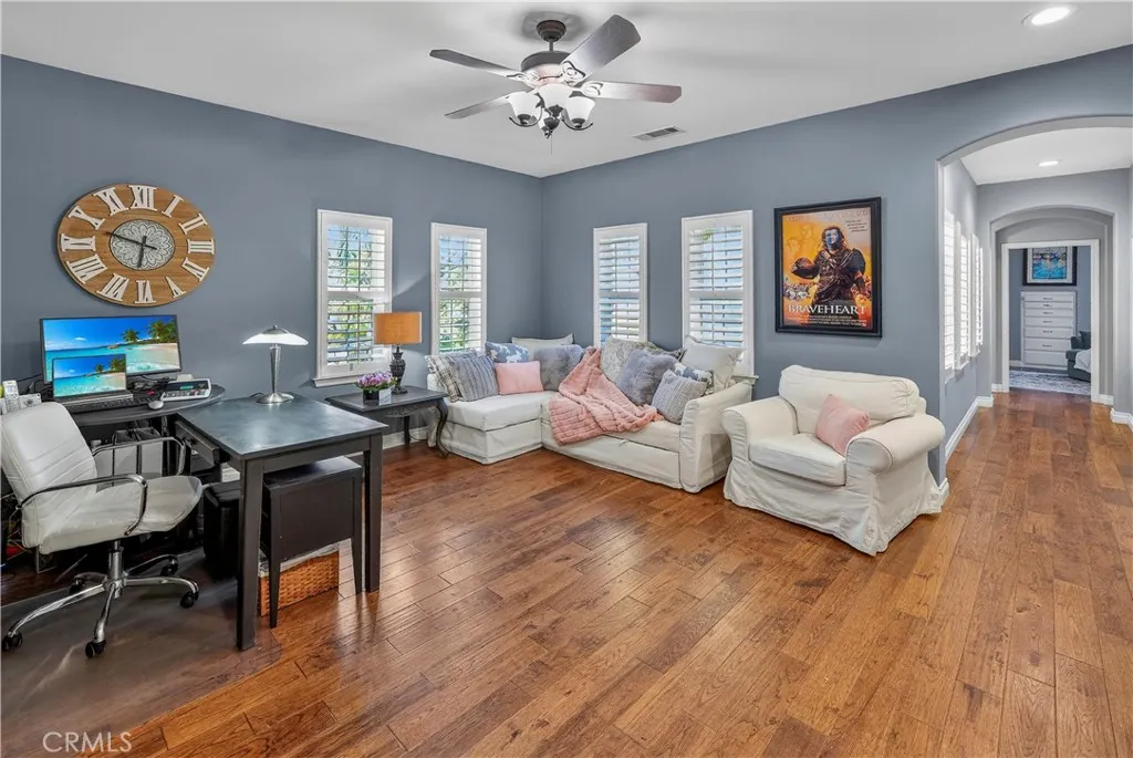 27038 Edgewater Lane, Valencia, California 91355 home-pic-39