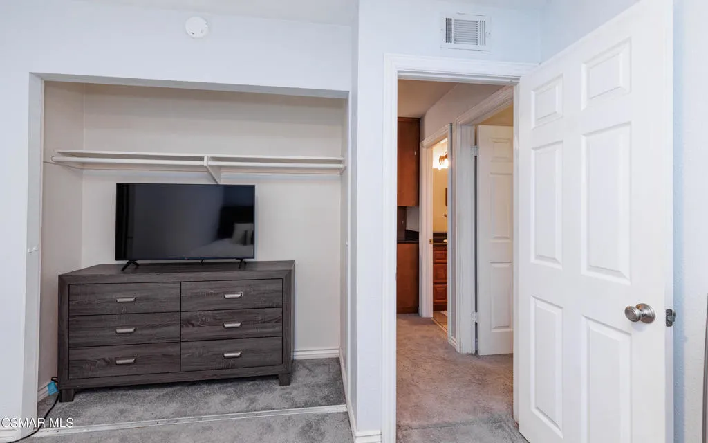 2128 Tremont Avenue, Simi Valley, California 93063 home-pic-26