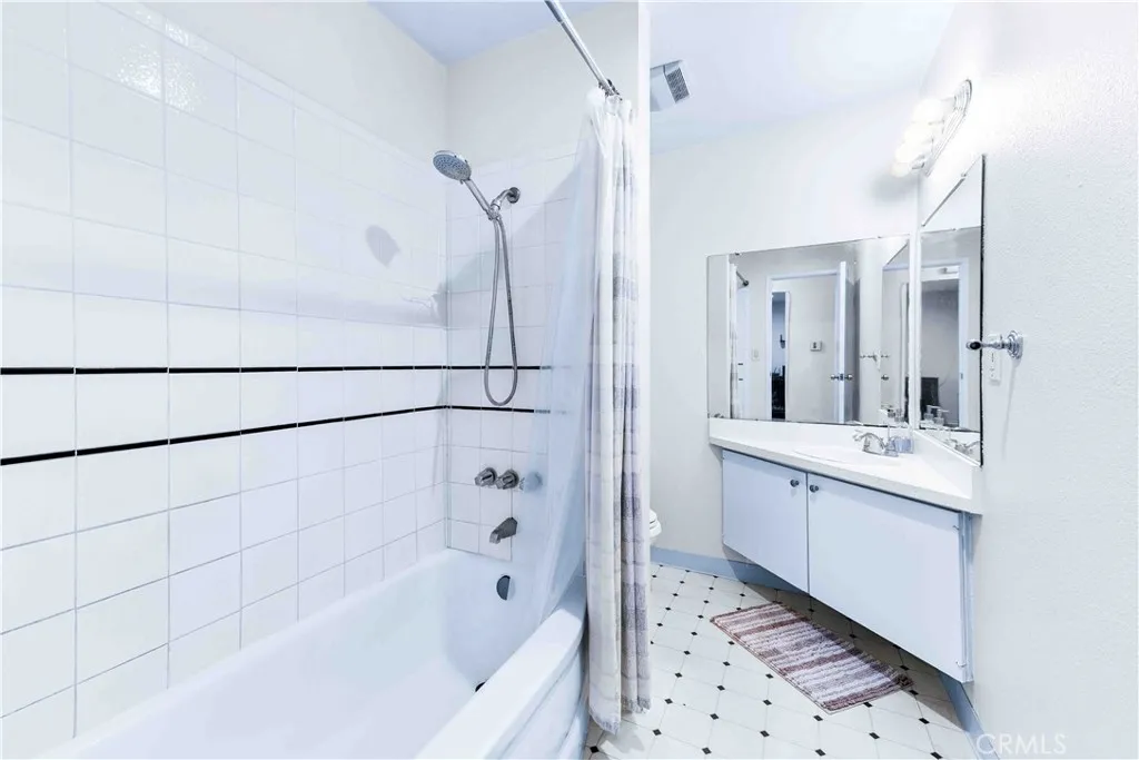 2295 N Tustin 31, Orange, California 92865 home-pic-7