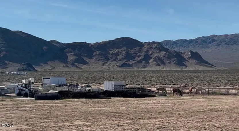 Horse Ranch and Mountains View from Back