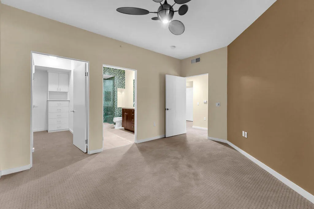 910 E Palm Canyon Drive 101, Palm Springs, California 92264 home-pic-28