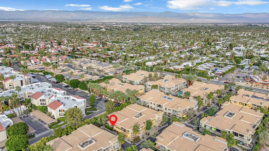 910 E Palm Canyon Drive 101, Palm Springs, California 92264 home-pic-42