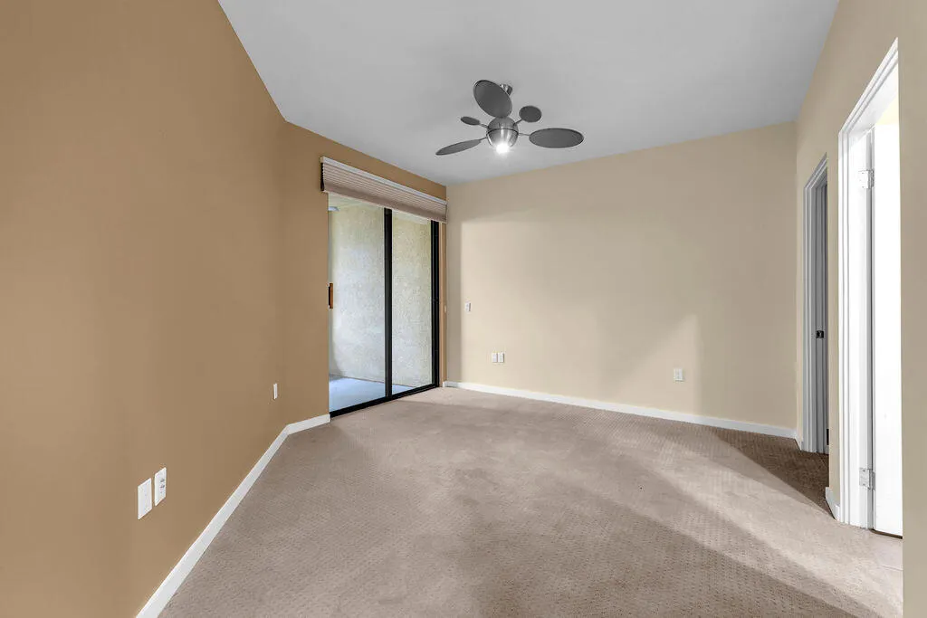 910 E Palm Canyon Drive 101, Palm Springs, California 92264 home-pic-26