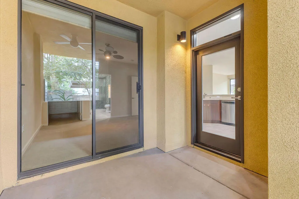 910 E Palm Canyon Drive 101, Palm Springs, California 92264 home-pic-24