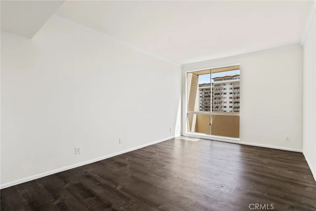 1131 Alta Loma Road 527, West Hollywood, California 90069 home-pic-9