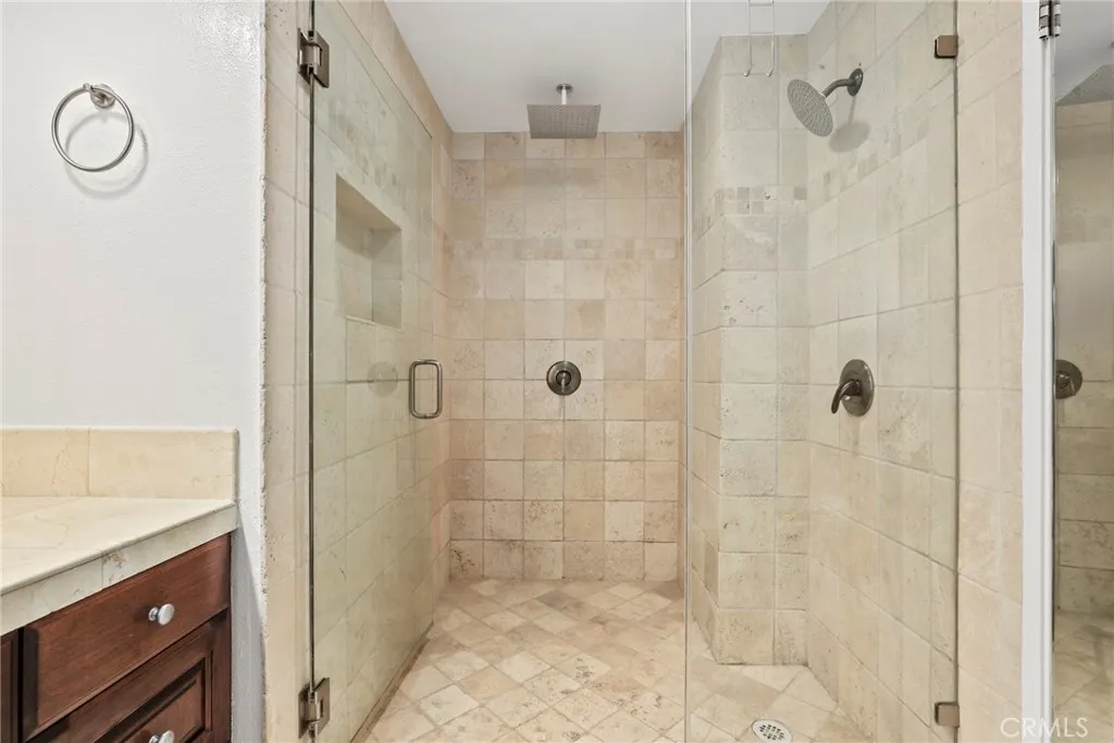 1131 Alta Loma Road 527, West Hollywood, California 90069 home-pic-12